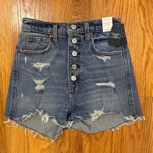 NWT Abercrombie & Fitch Ultra High Rise Distressed Mom Jean Shorts